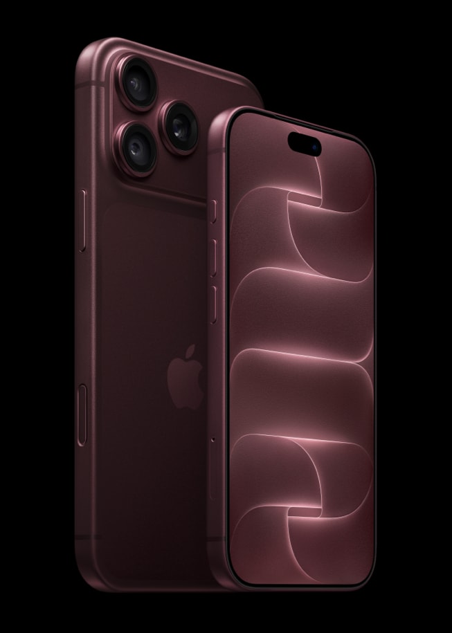 Apple iPhone 18 Pro and Pro Max pictured together